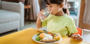 Sarapan Pagi Terbaik untuk Meningkatkan Energi Anak