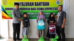 Tingkatkan Akses Pendidikan, 70 Anak di Ateuk Pahlawan Banda Aceh Mendapat Bantuan Perlengkapan Sekolah