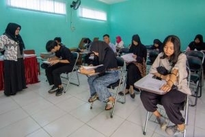 Menyambut Masa Depan dengan Biaya Sekolah Paket C yang Terjangkau