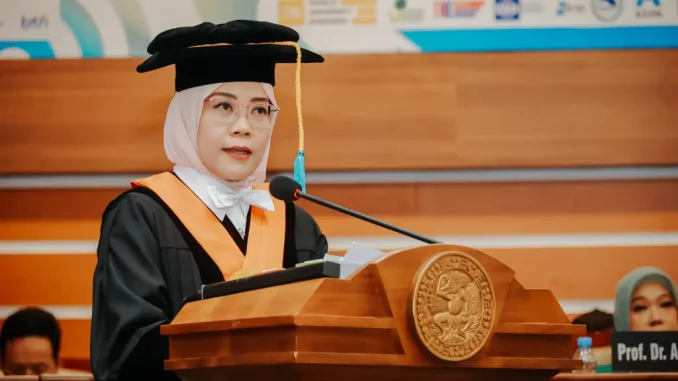 Prof-Dr-Tuti-Budirahayu-1-1024x683