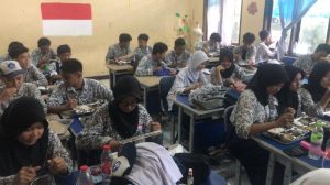 Baru 8 Sekolah di Bekasi Nikmati Makan Bergizi Gratis, Ini Rencana Selanjutnya