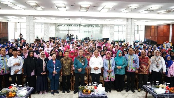 menteri-wihaji-resmikan-sekolah-lansia-di-65-kelurahan-jakarta-timur-dokistimewa_43