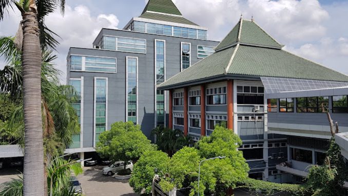 Institut-Sains-dan-Teknologi-Terpadu-Surabaya-678x381