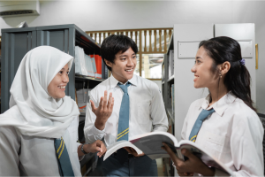 Kebijakan Baru SMA: Penjurusan IPA, IPS, Bahasa Kembali, Ini Kata Ahli