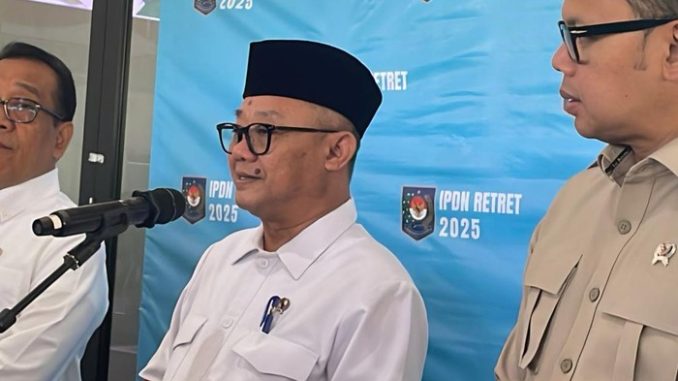 menteri-pendidikan-dasar-dan-menengah-mendikdasmen-abdul-muti-1750830947359_169