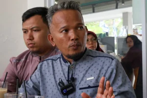 Waspada Praktik Komersial! Ombudsman Awasi Penjualan Seragam di PPDB