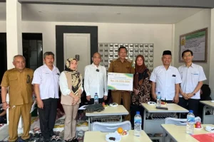 PTPN 1 Regional 5 Serahkan Bantuan Sekolah untuk Anak Yatim, Wujudkan Akses Pendidikan Merata