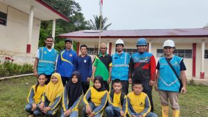 PLN Gunakan Teknologi SuperSUN untuk Nyalakan Dua Sekolah Terpencil di Seko