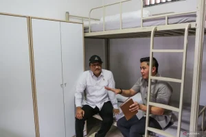 Pengangkatan Seskab Teddy Indra Sebagai Duta Sekolah Rakyat Disambut Antusias