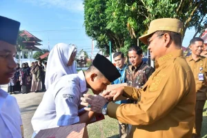 Pemkot Jambi Luncurkan Program Sepatu Gratis untuk Siswa Sekolah Rakyat
