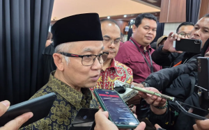 Sekolah Swasta Kini Kebagian Bantuan Layar Pintar dari Kemendikbudristek