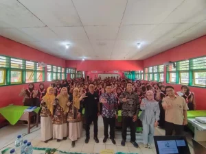 Journalist School Latih Siswa SMPN 1 Dander Bojonegoro Jadi Penulis Berita Handal