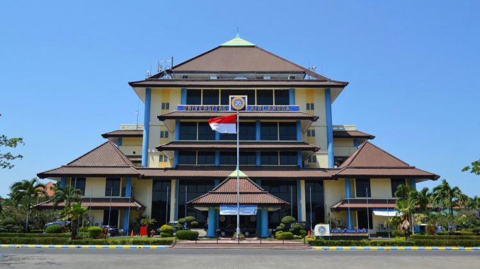 Universitas-Negeri-Surabaya-678x381-1