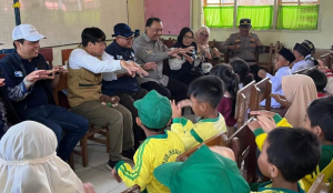 Pulihkan Trauma Siswa, Mendikdasmen Kirim Tim Dukungan Psikososial ke Agam