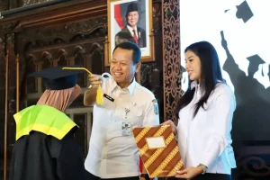 Sekolah Lansia di Kudus Wisuda Peserta, Wujudkan Masyarakat Mandiri dan Berdaya