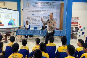Satlantas Banjarmasin Tingkatkan Kesadaran Pelajar lewat Police Goes to School