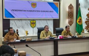 Digitalisasi Pengawasan, Sekda Gumas Pimpin Sidak Online di Seluruh Sekolah