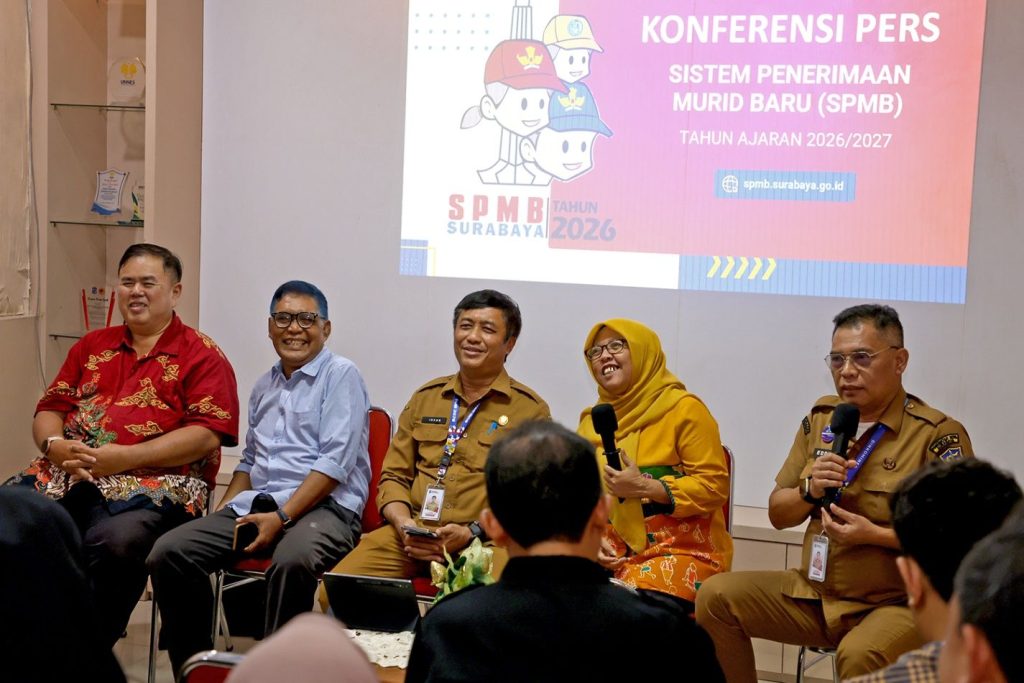 Pemkot Surabaya Pastikan Seluruh Siswa Tertampung, Kuota SMP Tembus 42 Ribu Kursi