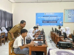 Pendampingan Anak Putus Sekolah lewat Paket C Dorong Kesempatan Belajar