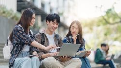 Kuliah Sambil Kerja di Pekanbaru? Ini Daftar Universitas dengan Jadwal Fleksibel