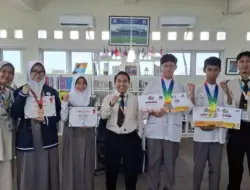 Empat Siswa SMPIT Al Haraki Torehkan Prestasi Matematika di Singapura dan Hong Kong