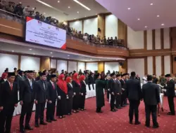 25 Kepala Sekolah SMA, SMK dan SLB di Sultra Dilantik, Gubernur ASR Tekankan Peningkatan Mutu