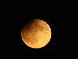 Harvest Moon Terlihat Malam Ini, Simak Waktu Terbaik Mengamatinya