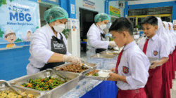 Tak Lagi Pakai Ompreng, Siswa SDIT Al Kamilah Semarang Kini Terima MBG Prasmanan